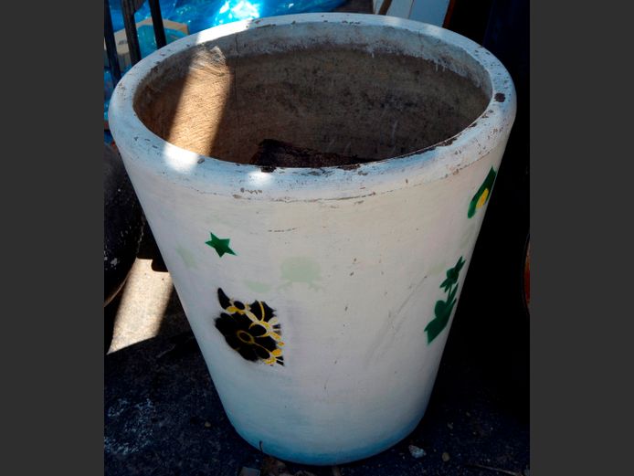 LARGE CONCRETE PLANTER, 65cm Diameter x 69cm High [Cracked]