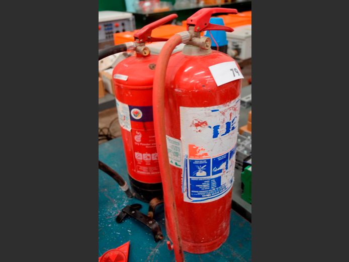 LOT OF 2: FIRE EXTINGUISHERS [Condition unknown]