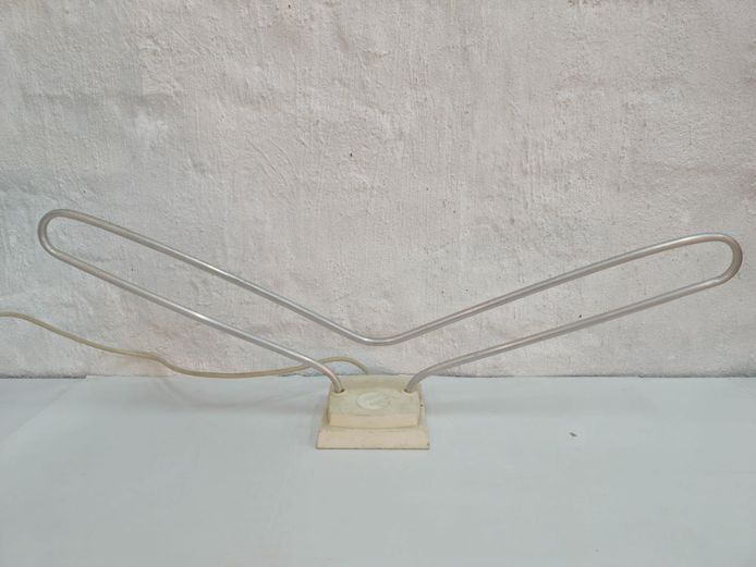 Hirschmann Mid-Century Modern Indoor TV Antenna "Bunny Arial"