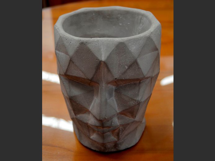 PRICE & SONS CONCRETE "FACE" PLANTER, 17 x 15 x 18.5cm