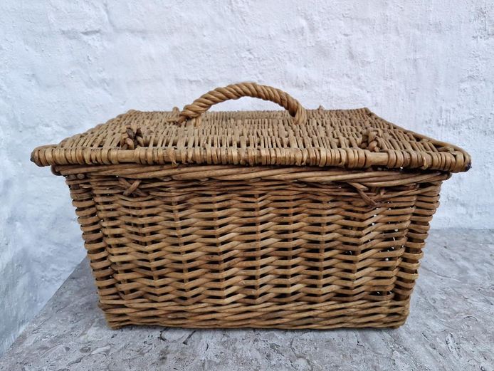 Woven Picnic Hamper / Storage Basket with Hinged Lid & Handle