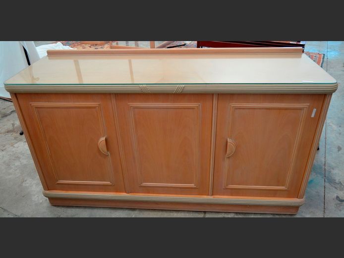 HARTMANN & KEPPLER BEECHWOOD 3-DOOR SIDEBOARD WITH GLASS TOP, 160 x 48 x 89cm