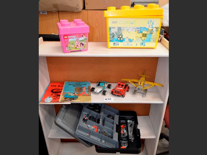 MECCANO TINTIN AEROPLANE, JEEP COMIC BOOKS, etc