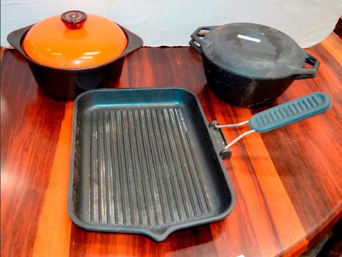 COOKWELL CAST IRON POT WITH LID, 23.5cm Diameter x 10cm High, GRIDDLE PAN, 32.5cm X 25cm, etc