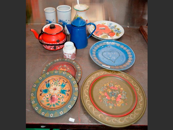 WOODEN HAND PAINTED DECORATIVE PLATES, CERAMIC WALL PLATES, ENAMEL TEAPOT, VASES, etc