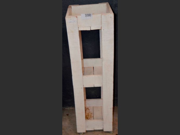 WHITE PAINTED 3-TIER VEGGIE RACK ON CASTORS, 35 x 30 x 104cm