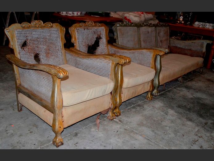 PAINTED BALL & CLAW & RATTAN 3-PIECE, 5-SEATER LOUNGE SUITE [Rattan needs replacing]