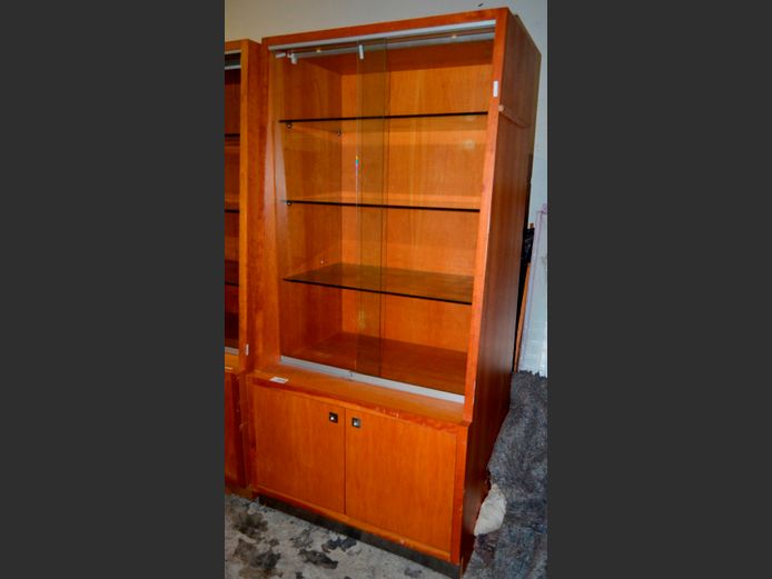 CHERRY WOOD 4-DOOR GLASS FRONT DISPLAY CABINET, 97 x 72 x 201cm