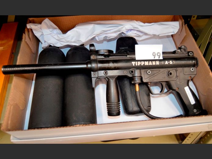 TIPPMAN A5 PAINTBALL GUN WITH CANISTERS