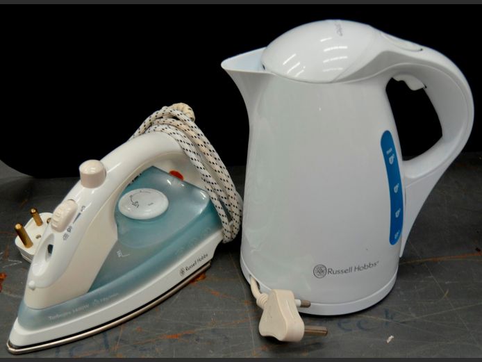 RUSSELL HOBBS CORDLESS KETTLE & A STEAM IRON [Switch on, iron faulty]