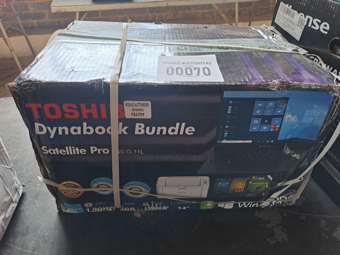 TOSHIBA DYNABOOK BUNDLE 