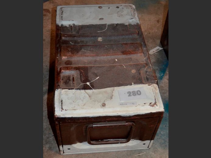 METAL AMMO BOX, 46 x 27 x 22cm