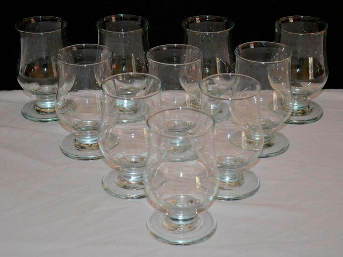 SET OF 11 PORT GLASSES