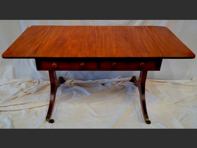 GEORGIAN MAHOGANY 2-DRAWER DROPLEAF WRITING TABLE, 144 x 69 x 72cm