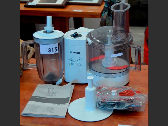 BOSCH FOOD PROCESSOR [Switches on, untested further]