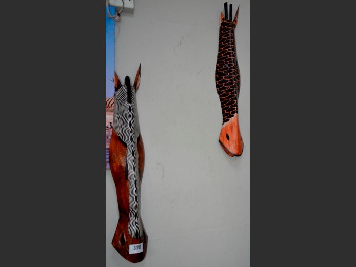 LOT OF 2 CARVED WALL ORNAMENTS: ZEBRA & GIRAFFE, 99cm Long [Ears damaged]