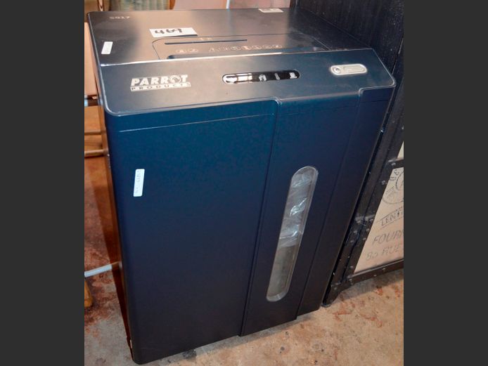 PARROT SHREDDER, 43 x 32 x 64cm [Switches on, untested further]