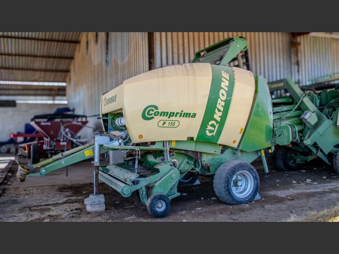 Krone Comprima F155 baler