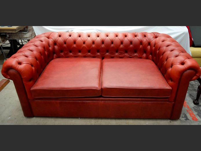 CHESTERFIELD DARK RED LEATHER 2-SEATER COUCH, 200 x 105cm [Sun bleached on backrest]
