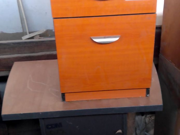 Assorted pedestal scrap