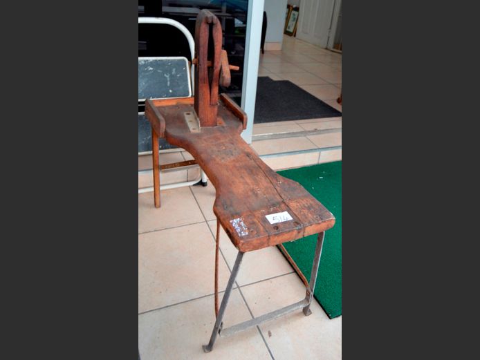 ANTIQUE YELLOWWOOD & METAL SADDLE/HARNESS COBBLER'S BENCH, 95 x 37 x 95cm
