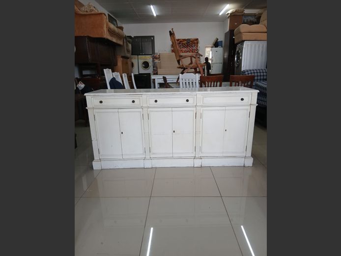 6 Door cabinet