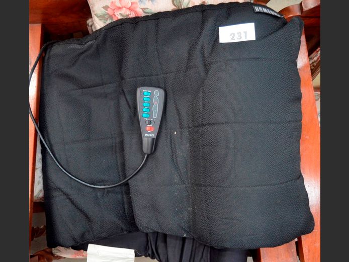 HOMEDICS MASSAGING CUSHION [Untested, needs power supply]