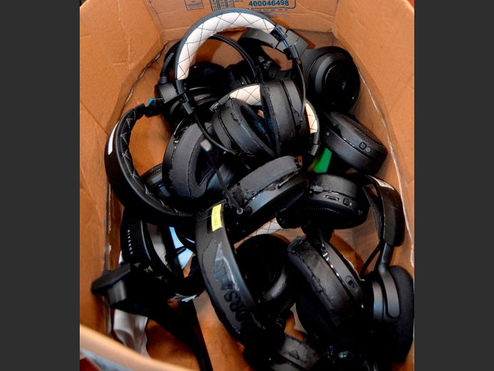 LOT: CORSAIR HEADPHONES [Untested, No dongles]