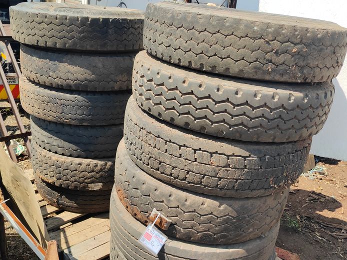 LOT TRUCK TYRES