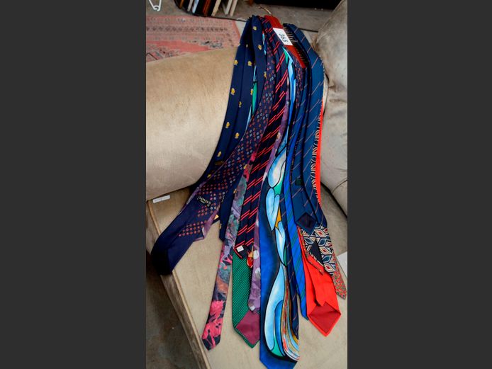 ASSORTED TIES WITH TIE RACK