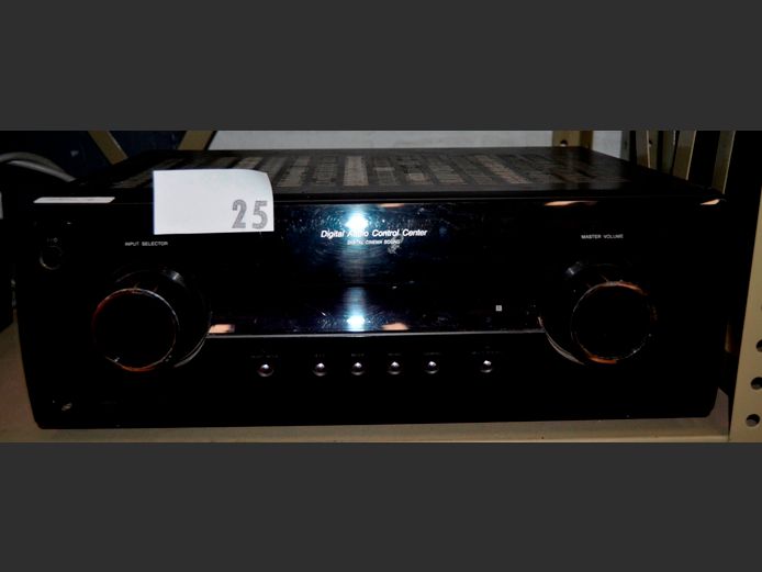 SONY STR-KM3500 AMP [Switches on]
