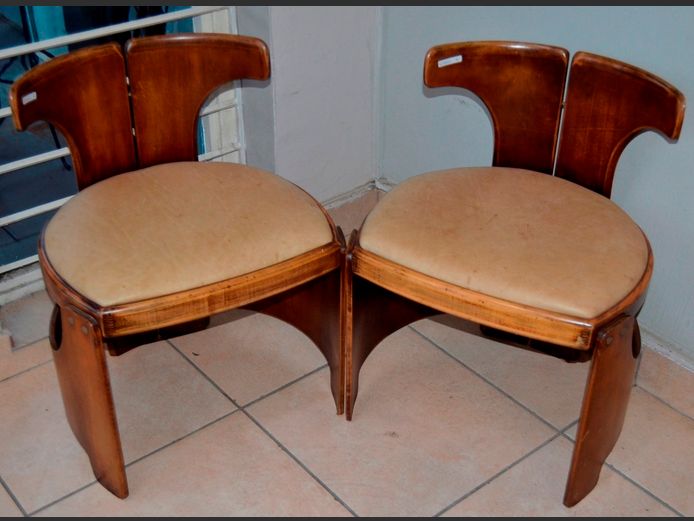 PAIR MID CENTURY CHAIRS WITH BROWN LEATHER SEATS IN THE STYLE OF ARNE JACOBSON