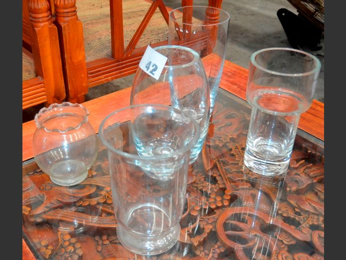 ASSORTED GLASS VASES
