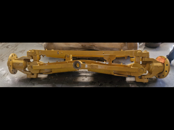 CAT 16M FRONT AXLE