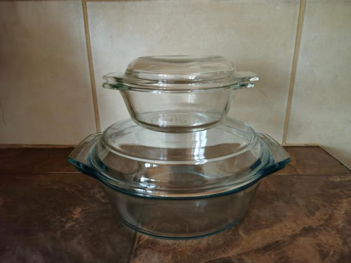 Vintage Pyrex Clear Glass Casserole Dishes Set with Lids
