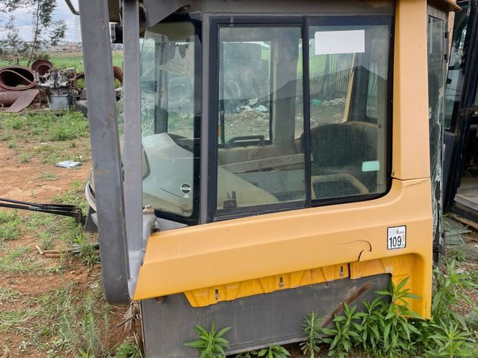 VOLVO A30F CAB