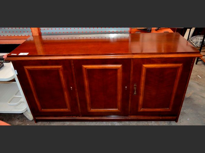 IMBUIA FINISH 3-DOOR SIDEBOARD, 155 x 47 x 82cm