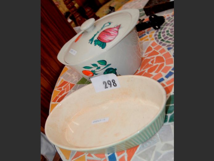 VINTAGE VILLEROY & BOCH: SERVING DISH WITH LID & ANOTHER, 29.5 x 18 x 5cm & 20.5cm Diameter x 11.5cm High