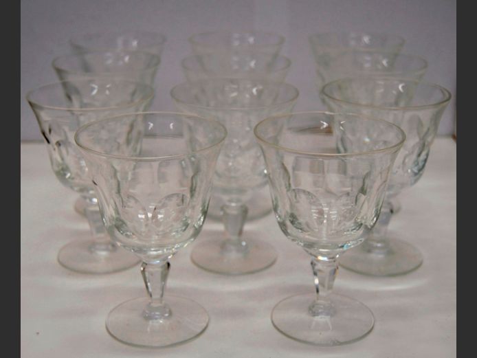 SET OF 11 THUMB CUT CRYSTAL WINE GLASSES