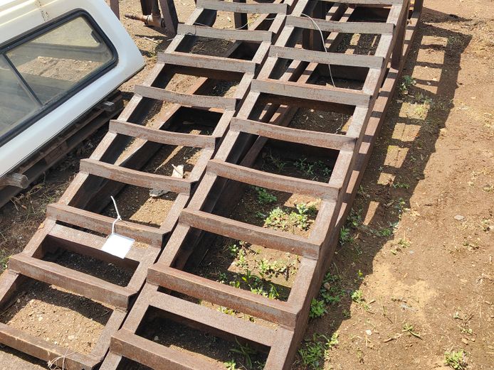 2 X HEAVY DUTY STEEL RAMPS