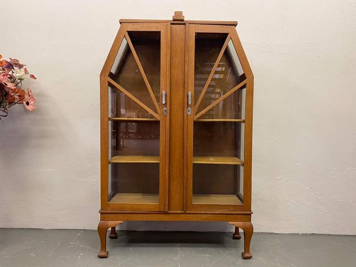 Wooden display cabinet 