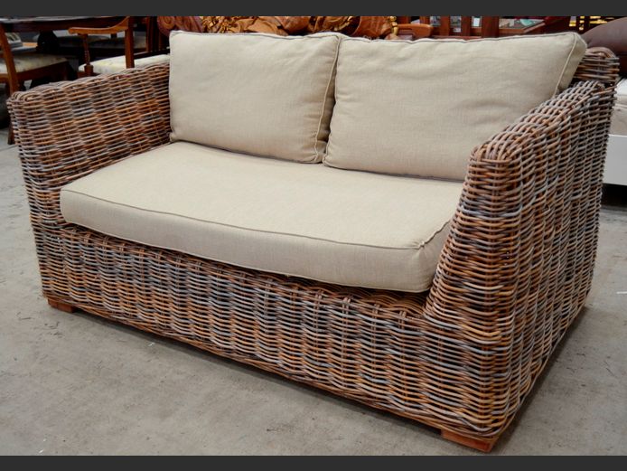 THICK WICKER 2-SEATER PATIO COUCH WITH CUSHIONS, 160 x 90cm