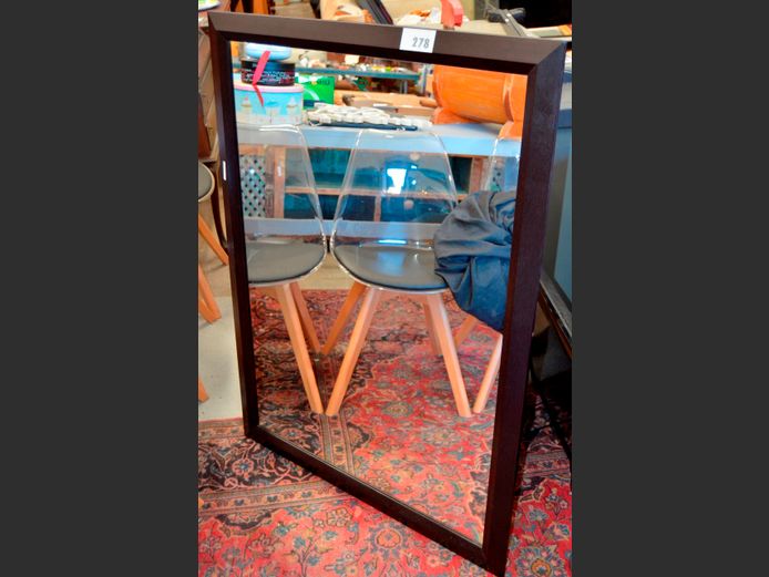 DARK MAHOGANY FRAMED MIRROR, 115 x 85cm