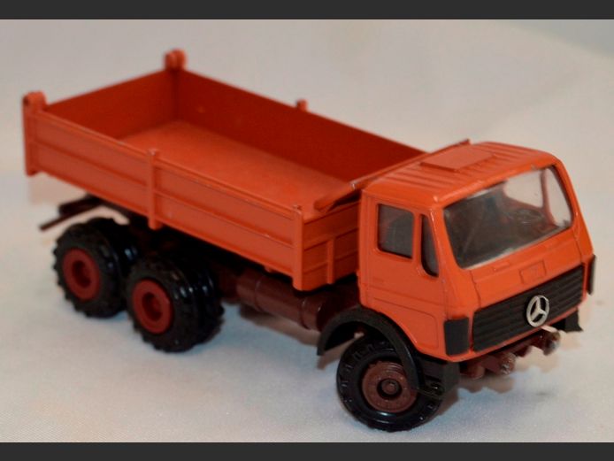 CONRAD MERCEDES MODEL TIP TRUCK