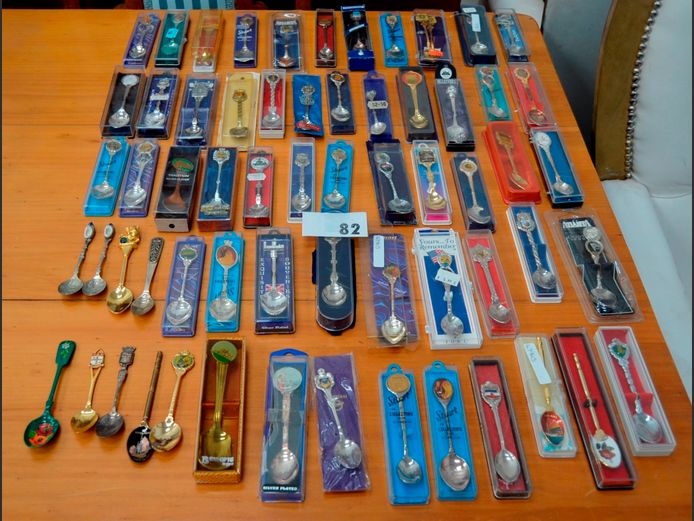 COLLECTION TEASPOONS