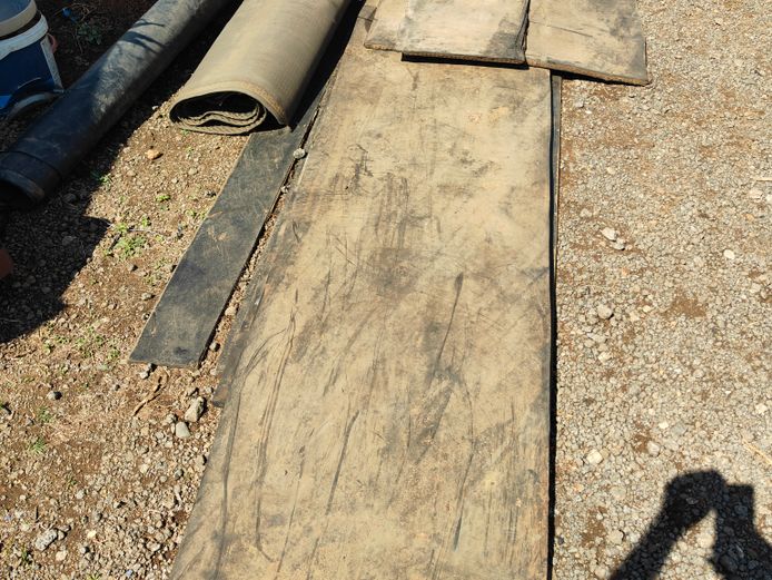 LOT CONVEYOR BELT