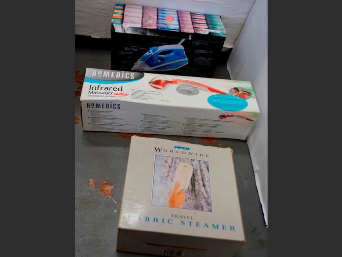 RUSSELL HOBBS STEAM IRON, INFRARED MASSAGER & A FABRIC STEAMER [Switch on, untested further]