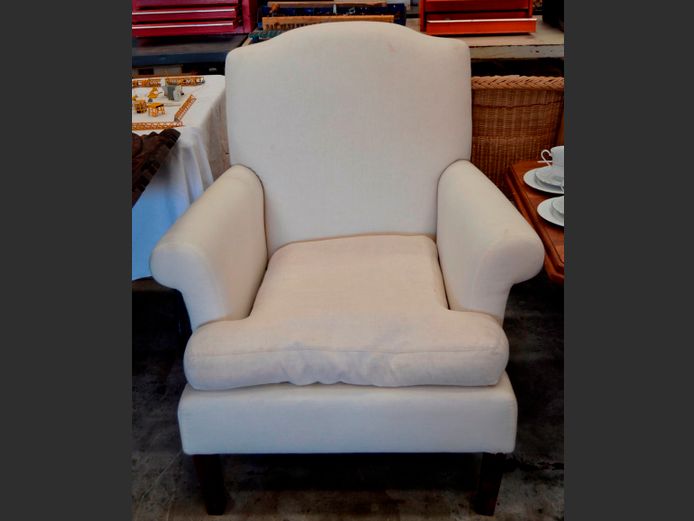 CREAM UPHOLSTERED ARMCHAIR