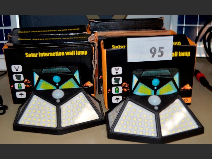 LOT OF 7: SOLAR WALL MOUNT LAMPS [Untested]