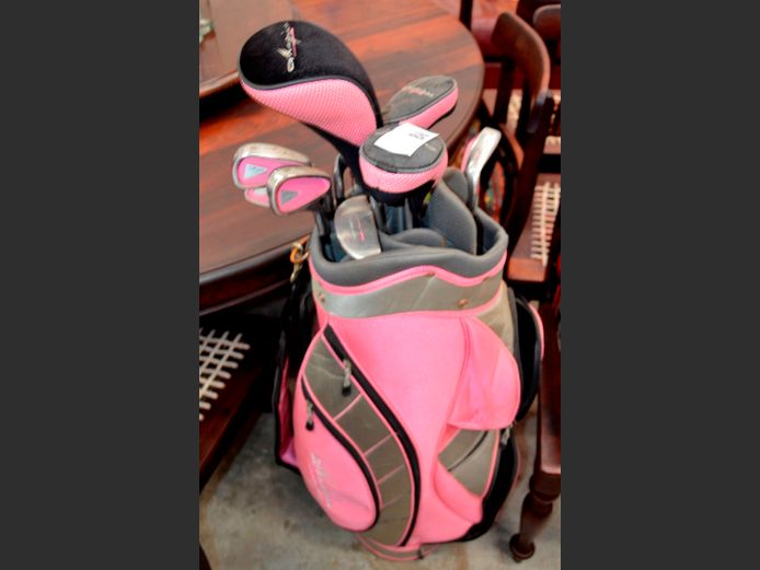 MAGIA GOLF BAG WITH 10 LADIES CLUBS